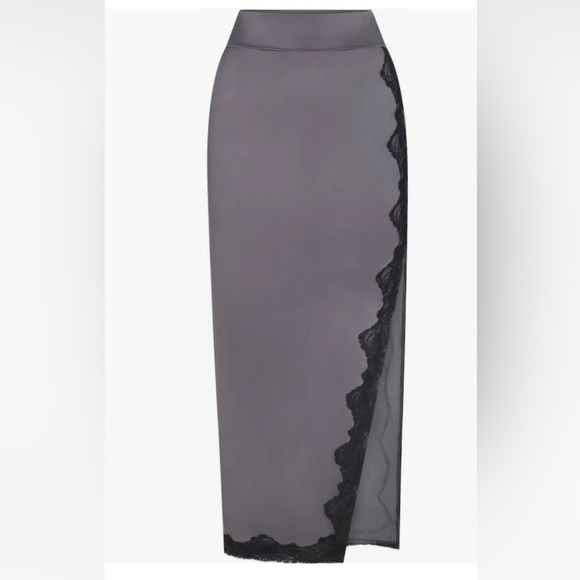 SKIMS Other - NWT Skims Lace Swim Long Skirt Size Medium Gunmetal with Black Lace